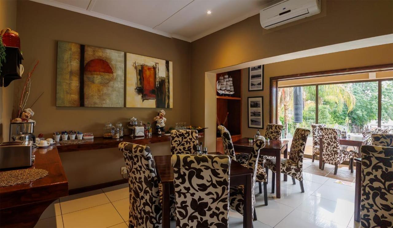 Moonriver Guesthouse Upington Extérieur photo