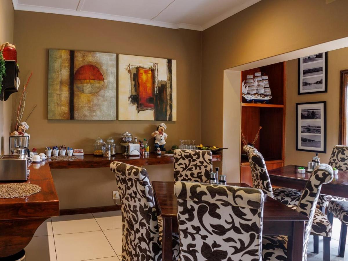 Moonriver Guesthouse Upington Extérieur photo
