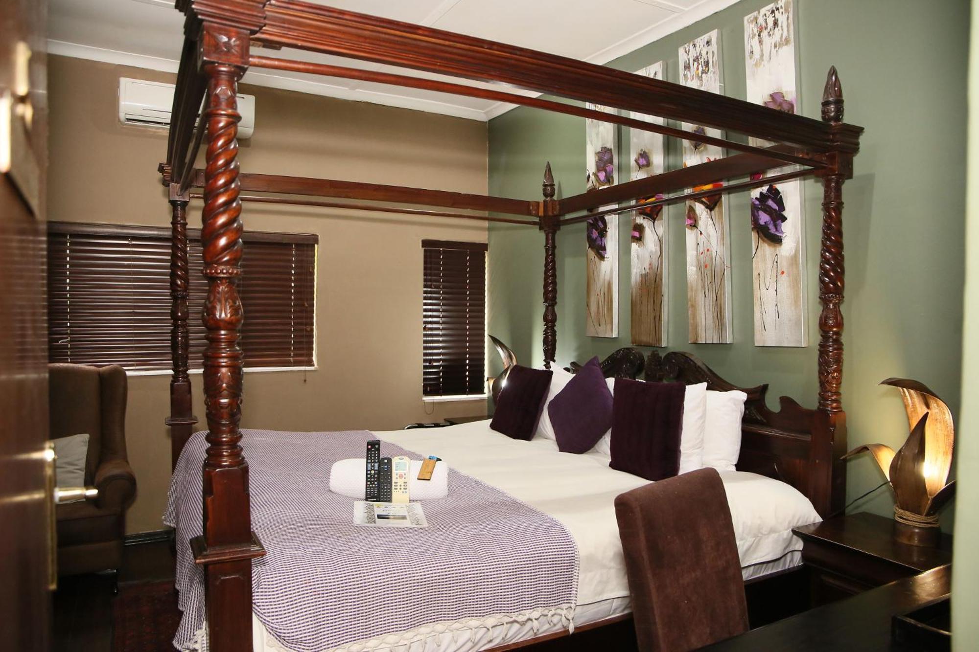 Moonriver Guesthouse Upington Extérieur photo