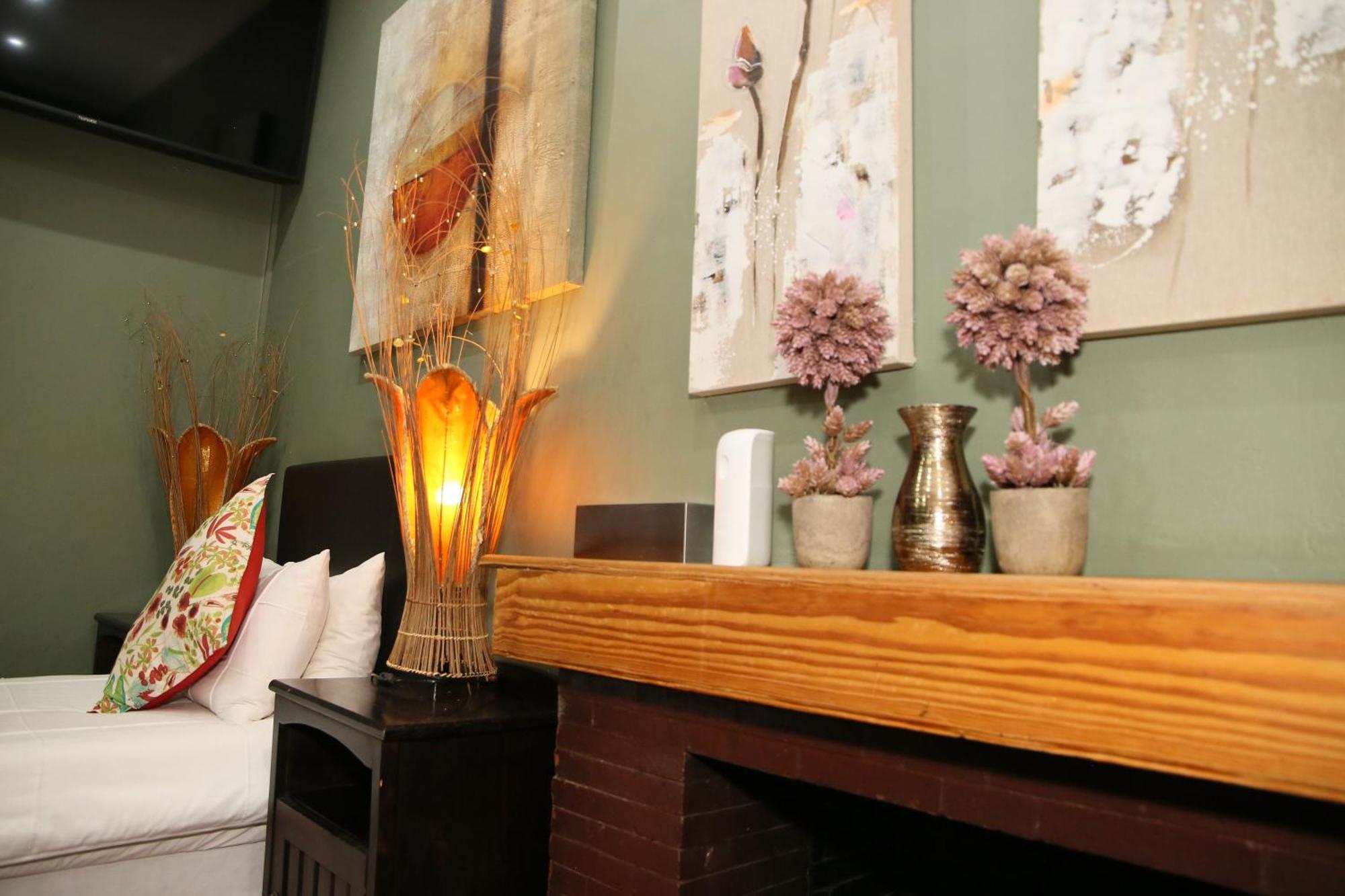 Moonriver Guesthouse Upington Extérieur photo