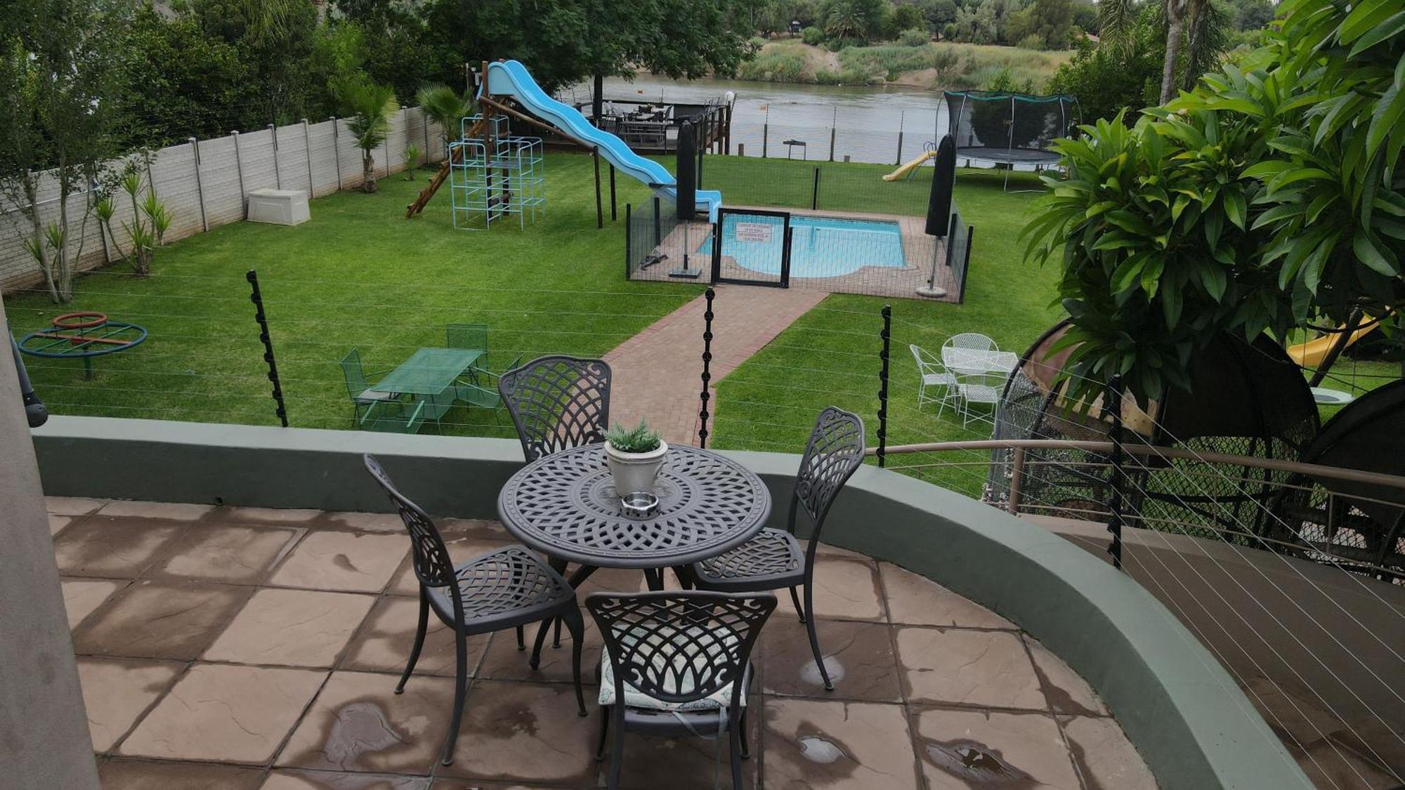 Moonriver Guesthouse Upington Extérieur photo