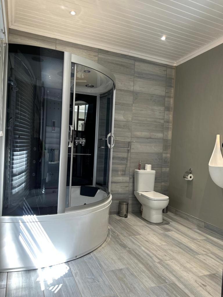 Moonriver Guesthouse Upington Extérieur photo