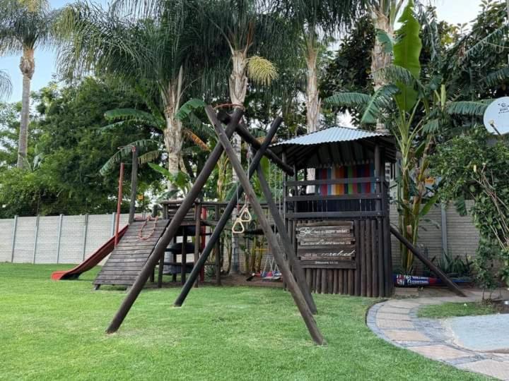 Moonriver Guesthouse Upington Extérieur photo